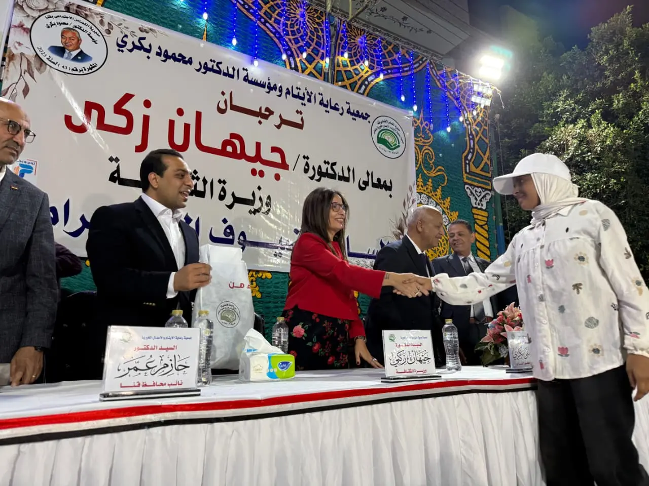 وزيرة الثقافة تتفقد عدداً من المؤسسات الثقافية بمحافظة قنا - 1000550509