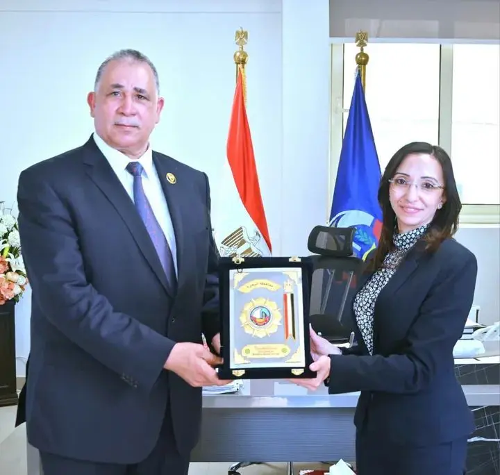 محافظ البحيرة تستقبل نقيب محامين مصر - 1000550591
