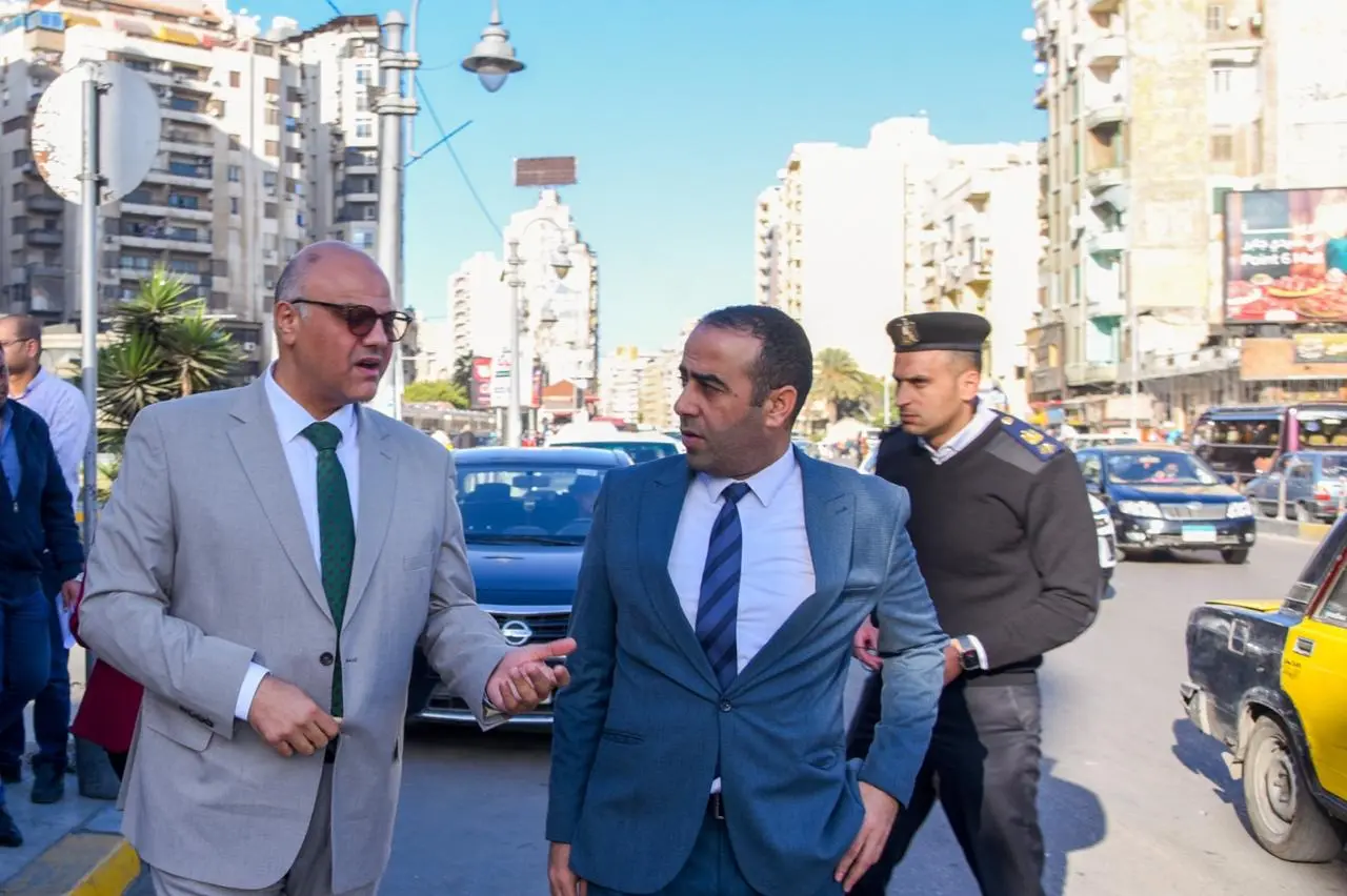 في أول أيام رمضان.. محافظ الإسكندرية يتابع ميدانياً سيولة الحركة المرورية - 1000550889