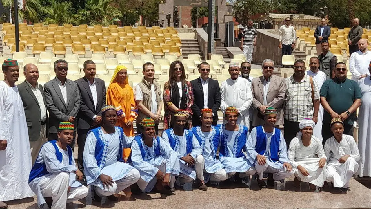 وزيرة الثقافة توجه بإطلاق «سينما الشعب» في أسوان وتطوير مسرح فوزي فوزي