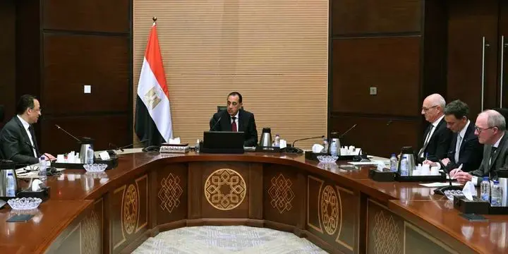 مدبولي يشيد بإعلان شركة "فاليو" الفرنسية فتتاح مركزها الجديد في مصر لتطوير تطبيقات الذكاء الاصطناعي - 1000552312 1