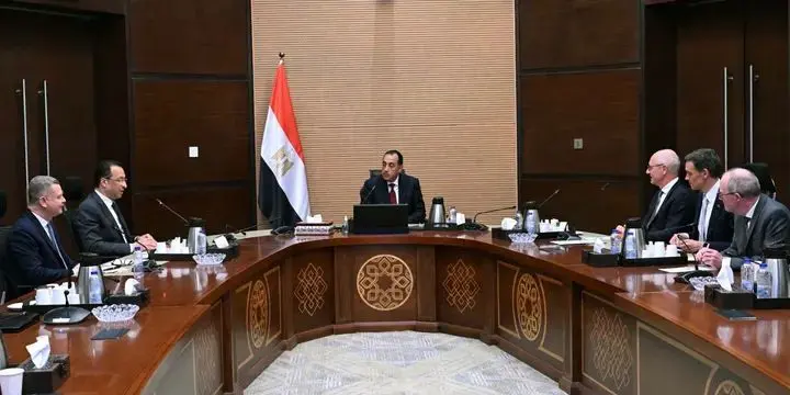 مدبولي يشيد بإعلان شركة "فاليو" الفرنسية فتتاح مركزها الجديد في مصر لتطوير تطبيقات الذكاء الاصطناعي - 1000552316 1
