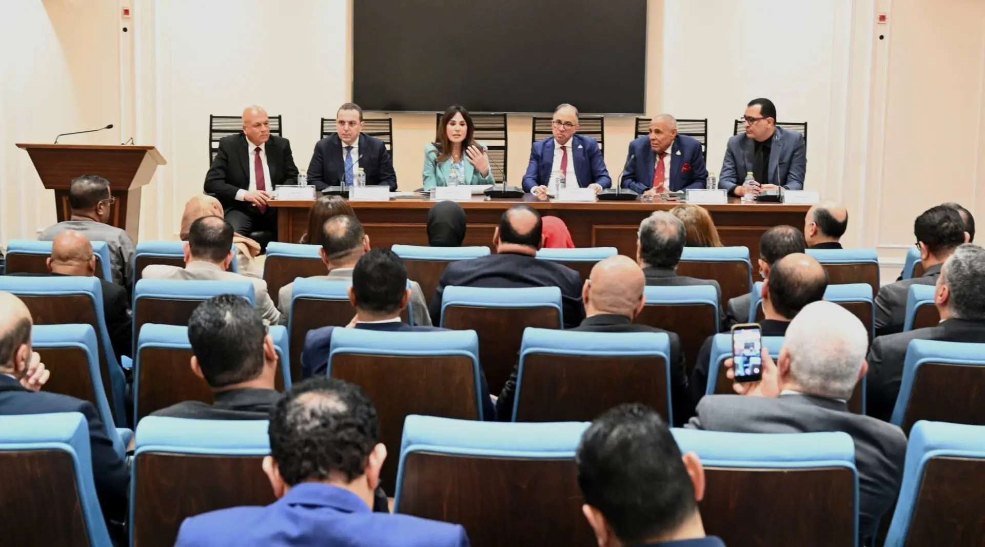 وزير الإسكان: مساحة المعمور في مصر تضاعفت من 7% عام 2014 إلى 14% في 2026 ونستهداف الوصول إلى 17% بحلول عام 2030 - 1000552320 1