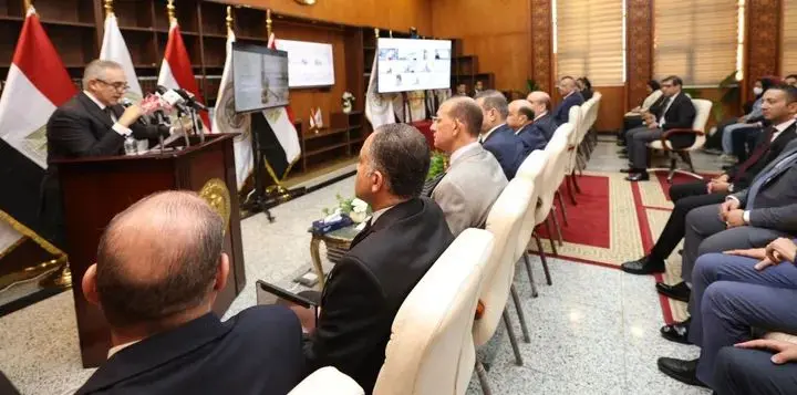 وزير العدل يدشن منظومة الربط الإلكتروني لتعليق الخدمات الحكومية للممتنعين عن سداد النفقة - 1000552755