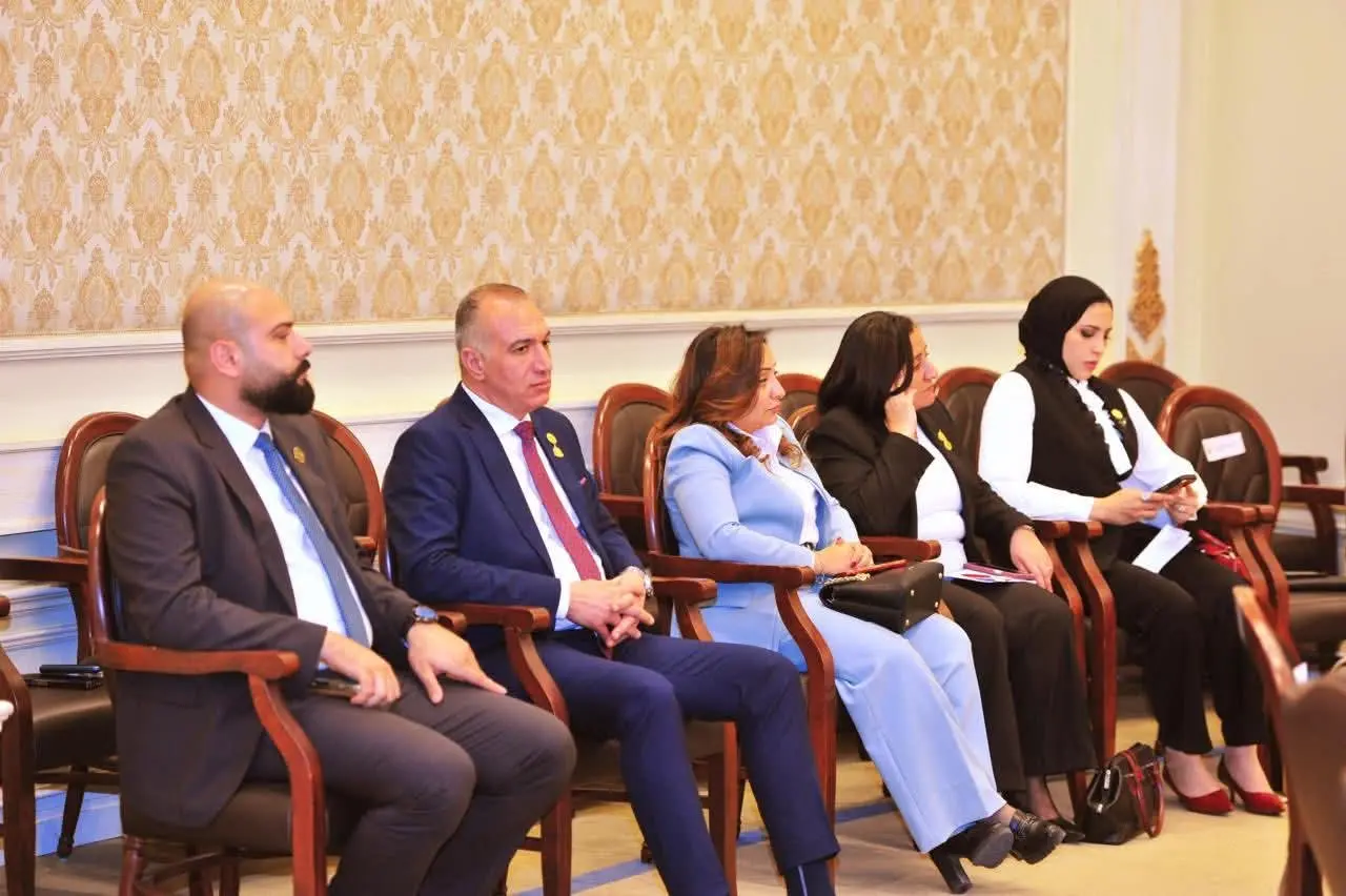 حماة الوطن يعقد صالونًا سياسيًا لبحث مشكلات الأسرة المصرية - 1000552959