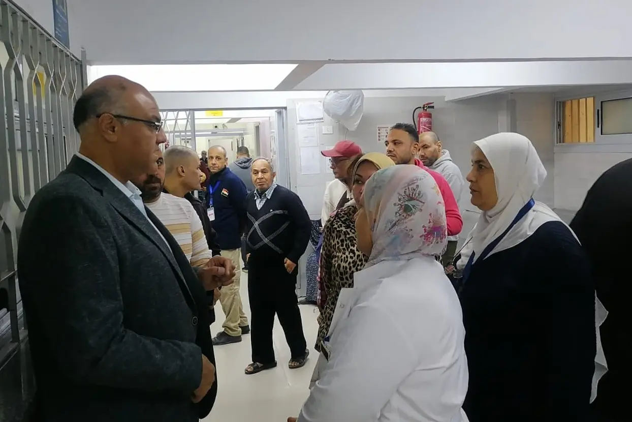 محافظ الإسكندرية يوجه بتخصيص رقم واتساب لتلقي شكاوى المواطنين الخاصة بالمرور والمواصلات - 1000554253