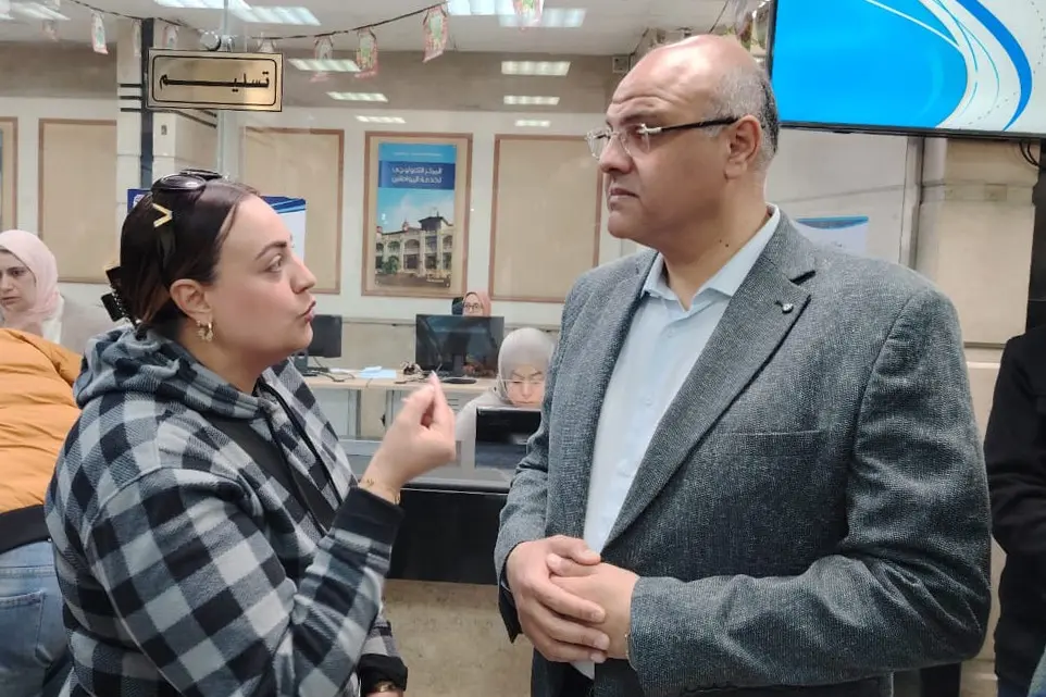 محافظ الإسكندرية يوجه بتخصيص رقم واتساب لتلقي شكاوى المواطنين الخاصة بالمرور والمواصلات - 1000554257