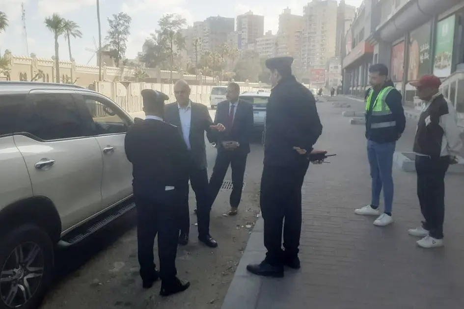 محافظ الإسكندرية يوجه بتخصيص رقم واتساب لتلقي شكاوى المواطنين الخاصة بالمرور والمواصلات - 1000554258