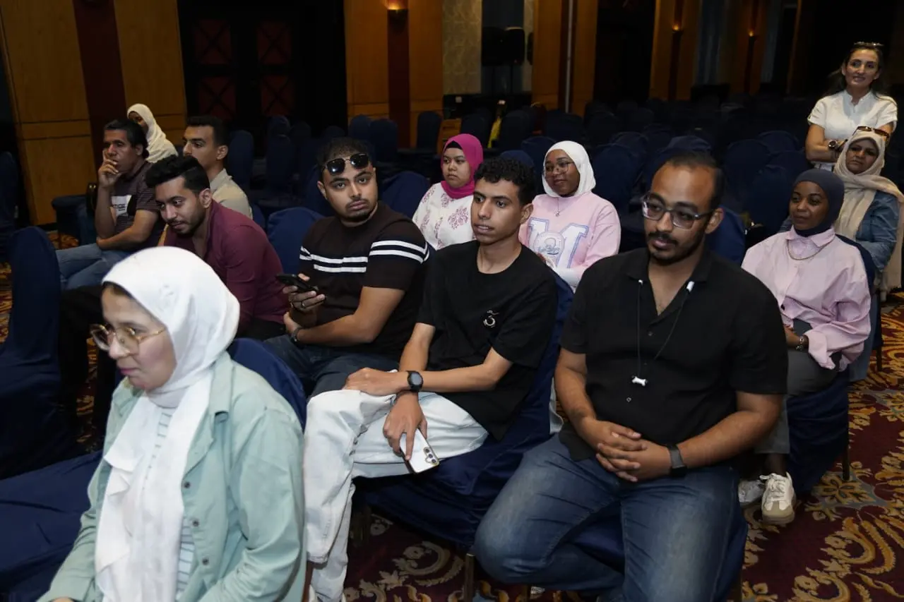 السفيرة القبرصية بمصر تستعرض رمزية السينما بمهرجان أسوان لأفلام المرأة - 1000557936