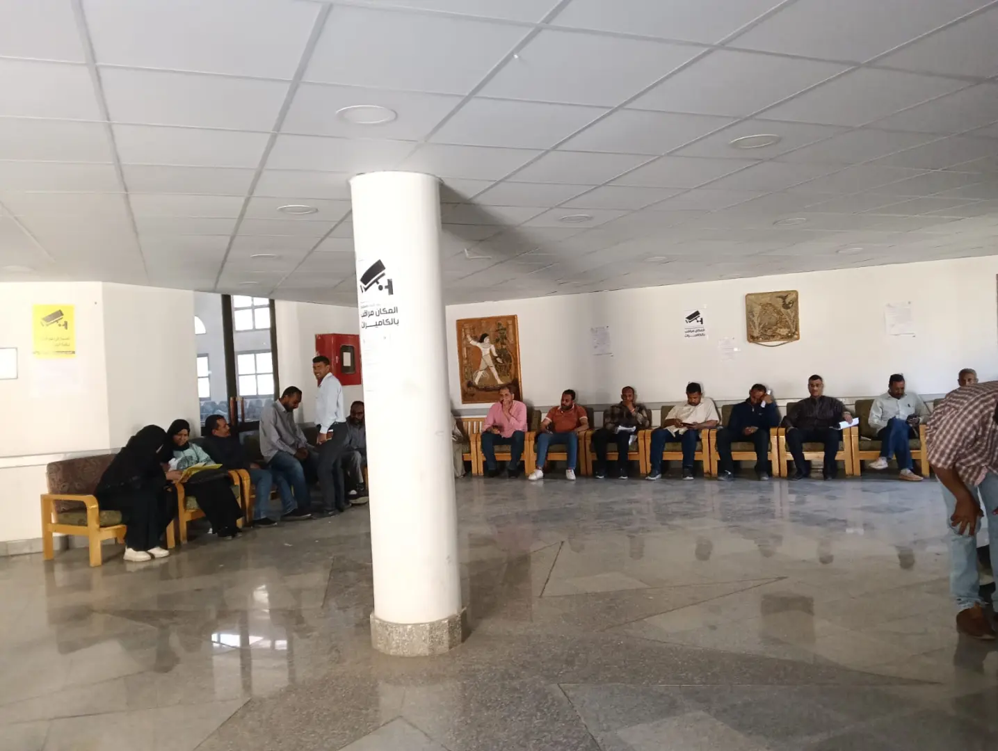 وكيل مديرية تعليم قنا يتفقد اختبارات التطبيقات التربوية وبرامج القيادات - 1000558275