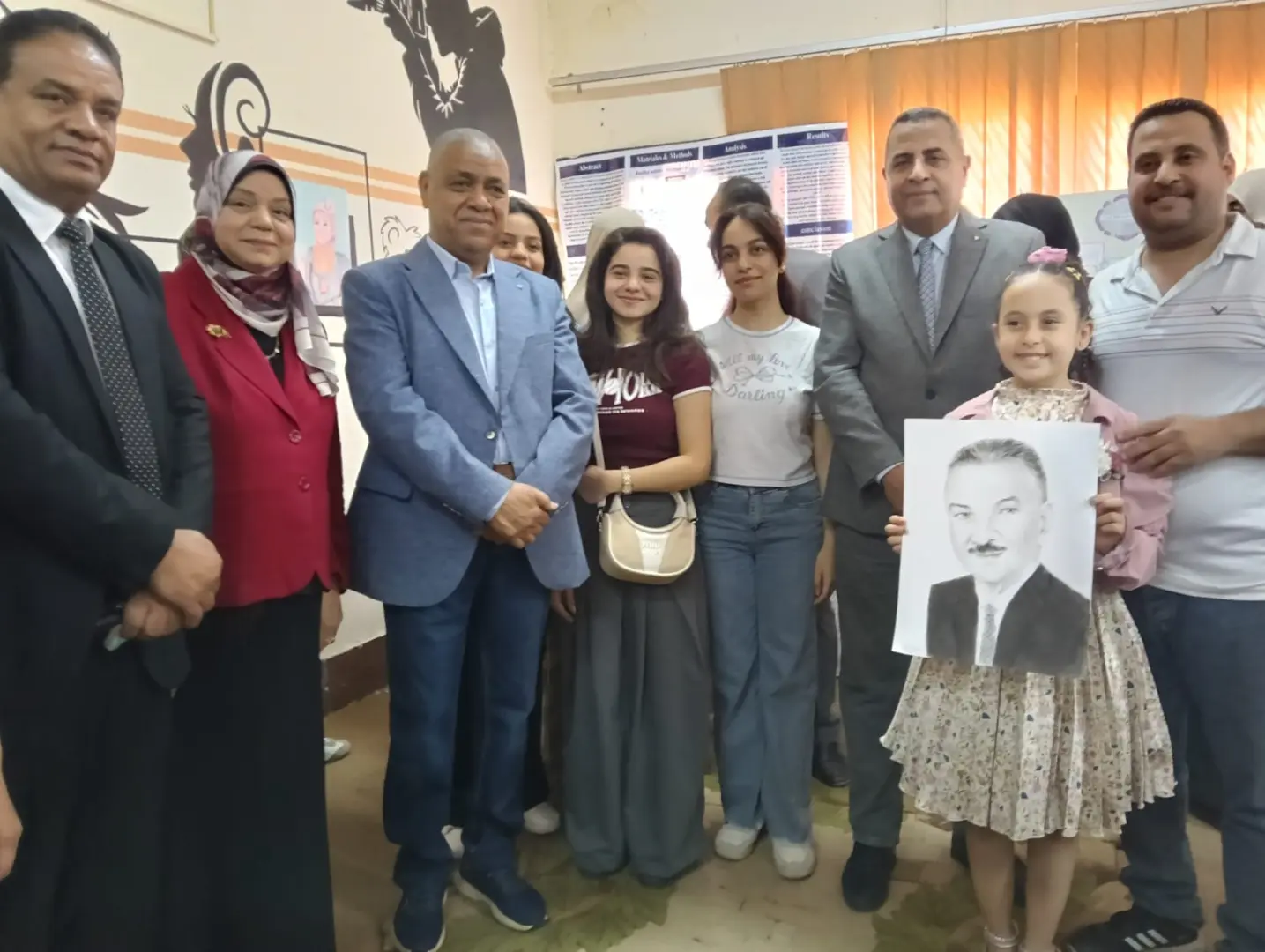 وكيل تعليم قنا يفتتح المعرض الختامي للأنشطة التربوية للنوادي الاستكشافية - 1000558343