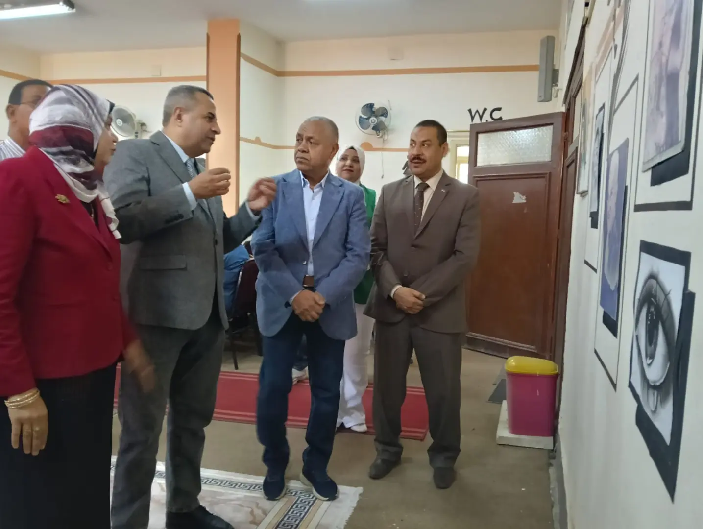 وكيل تعليم قنا يفتتح المعرض الختامي للأنشطة التربوية للنوادي الاستكشافية - 1000558385