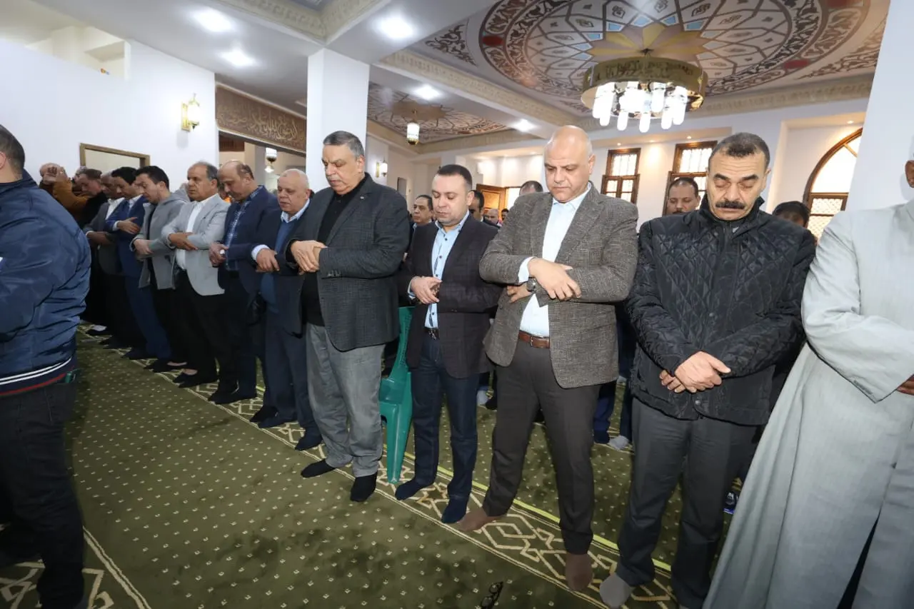 محافظ الإسكندرية يفتتح مسجد زينب نوار بعد تطوير شامل بتكلفة تجاوزت 3.5 مليون جنيه - 1000559271