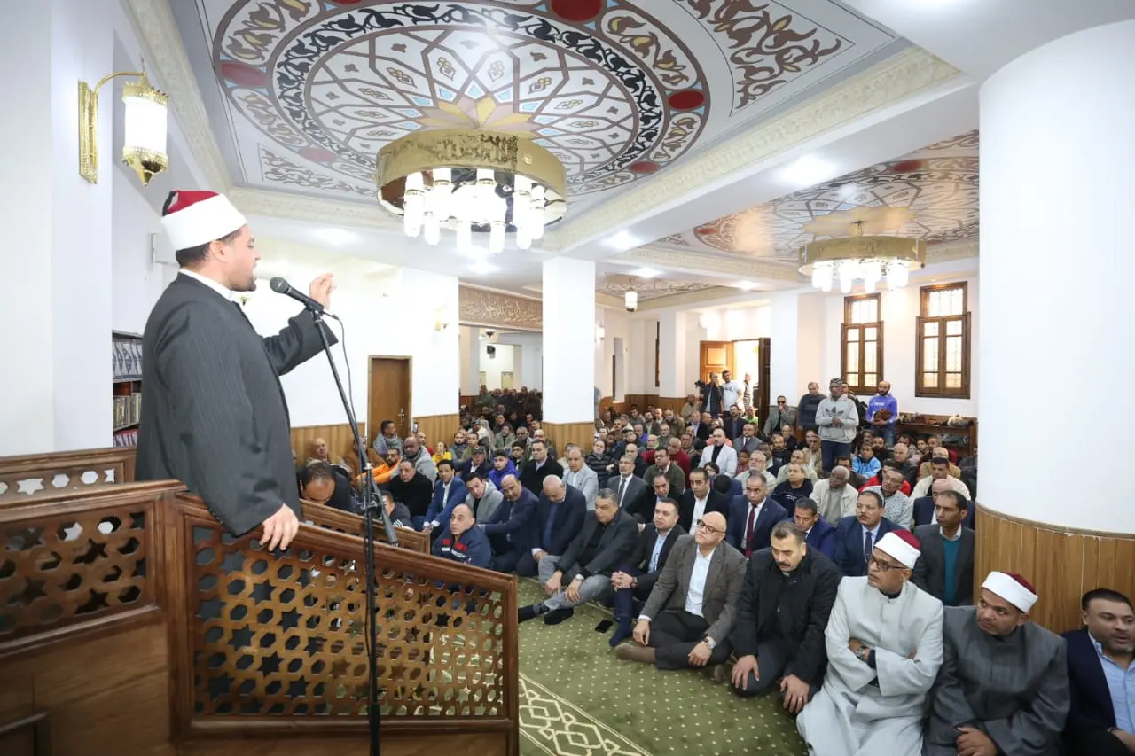 محافظ الإسكندرية يفتتح مسجد زينب نوار بعد تطوير شامل بتكلفة تجاوزت 3.5 مليون جنيه - 1000559274