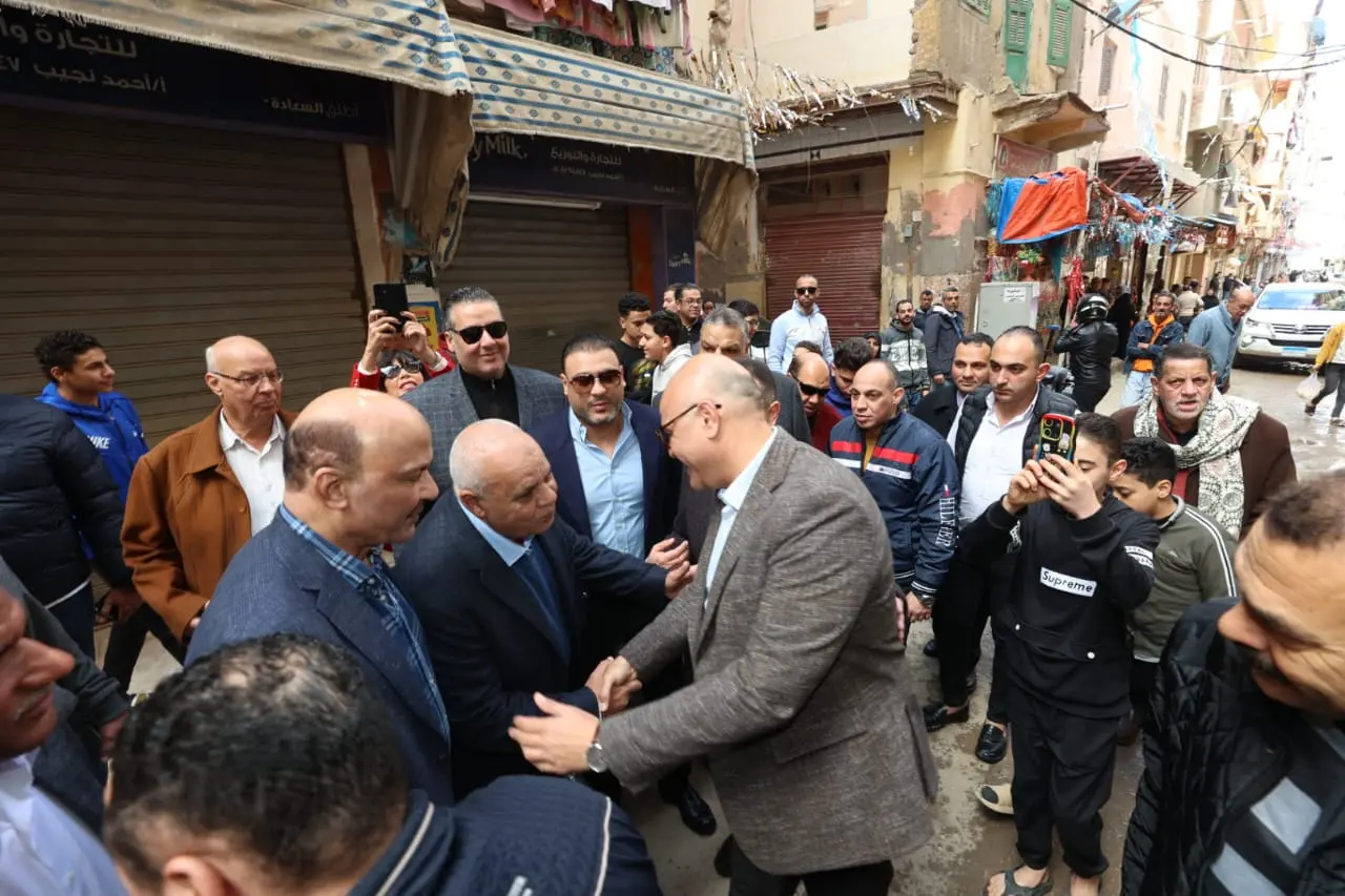 محافظ الإسكندرية يفتتح مسجد زينب نوار بعد تطوير شامل بتكلفة تجاوزت 3.5 مليون جنيه - 1000559280