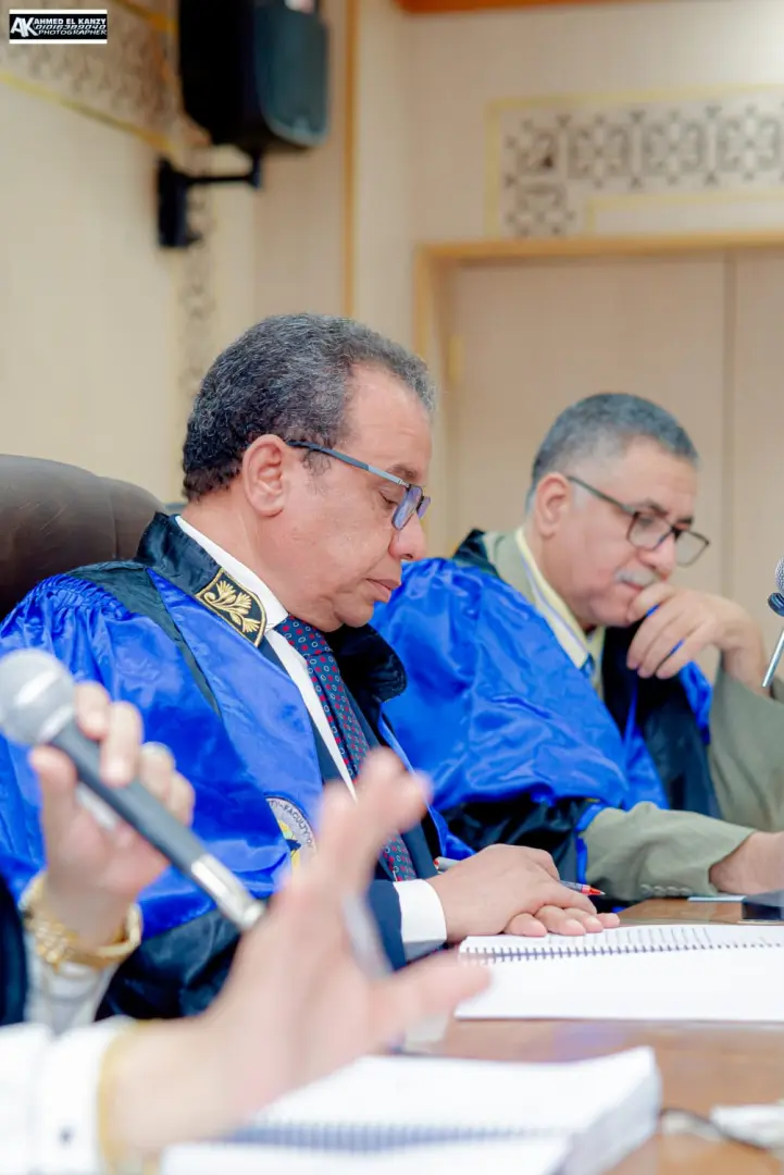 جامعة قنا تناقش رسالة حول توظيف رسوم الأطفال لتنمية مهارات الكولاج - 1000560519
