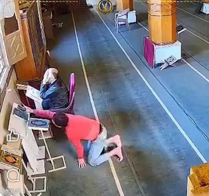 اللي اختشوا ماتوا.. ضبط عاطل سرق هاتفًا من مسجد