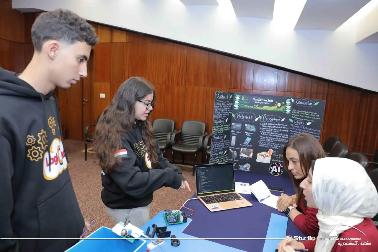 مكتبة الإسكندرية تستضيف النسخة المحلية الثالثة من بطولة الأولمبياد العربي للذكاء الاصطناعي - 1000563930