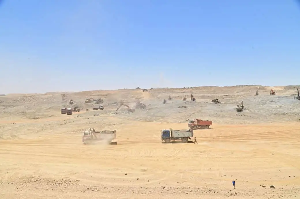 وزير الري يتابع مشروع تطوير خور وقناة مفيض توشكى ضمن خطة تأمين السد العالي - 1000565220