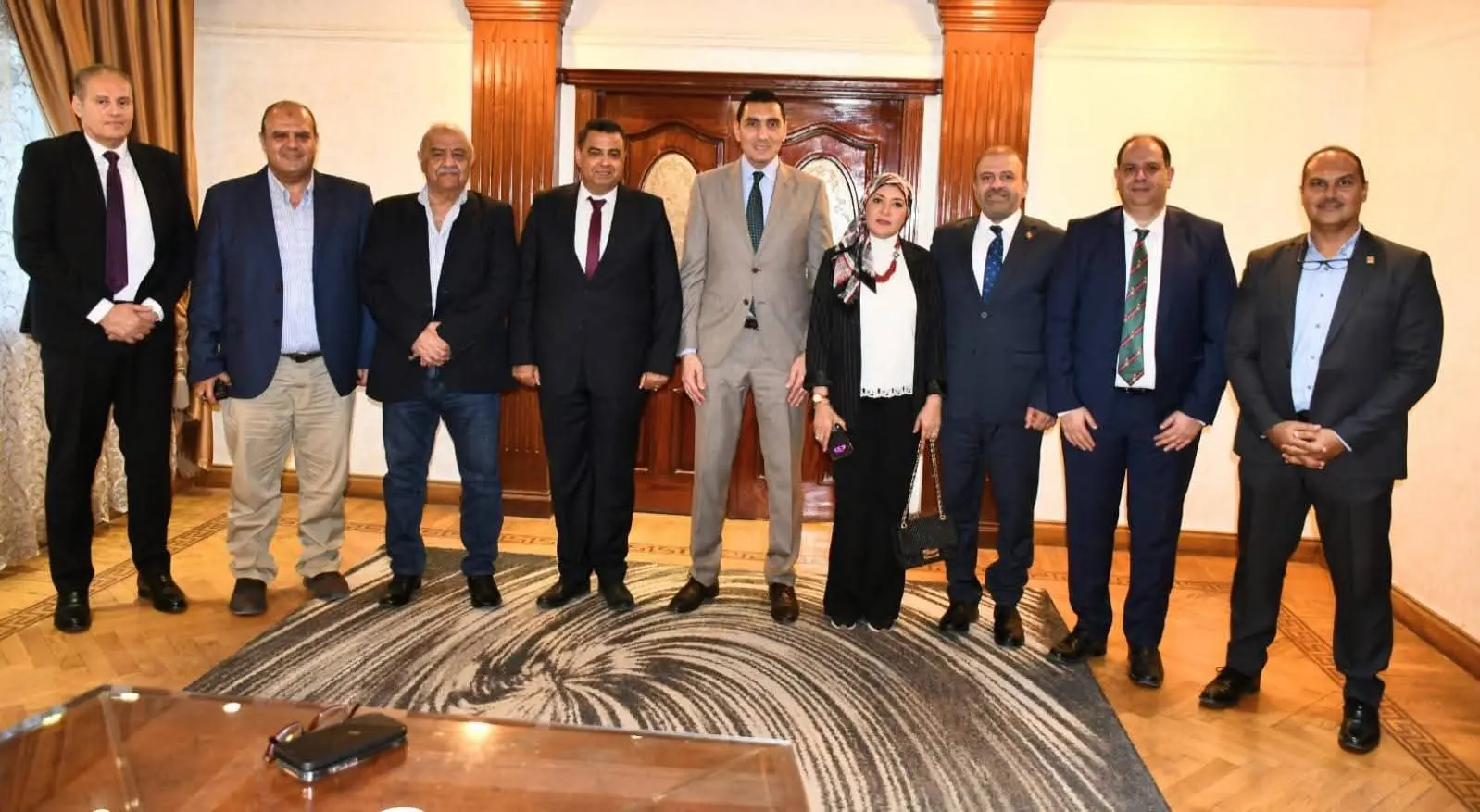 وزير الرياضة يعقد اجتماعًا مع الاتحاد المصري للقوس والسهم لمتابعة خطط العمل المستقبلية