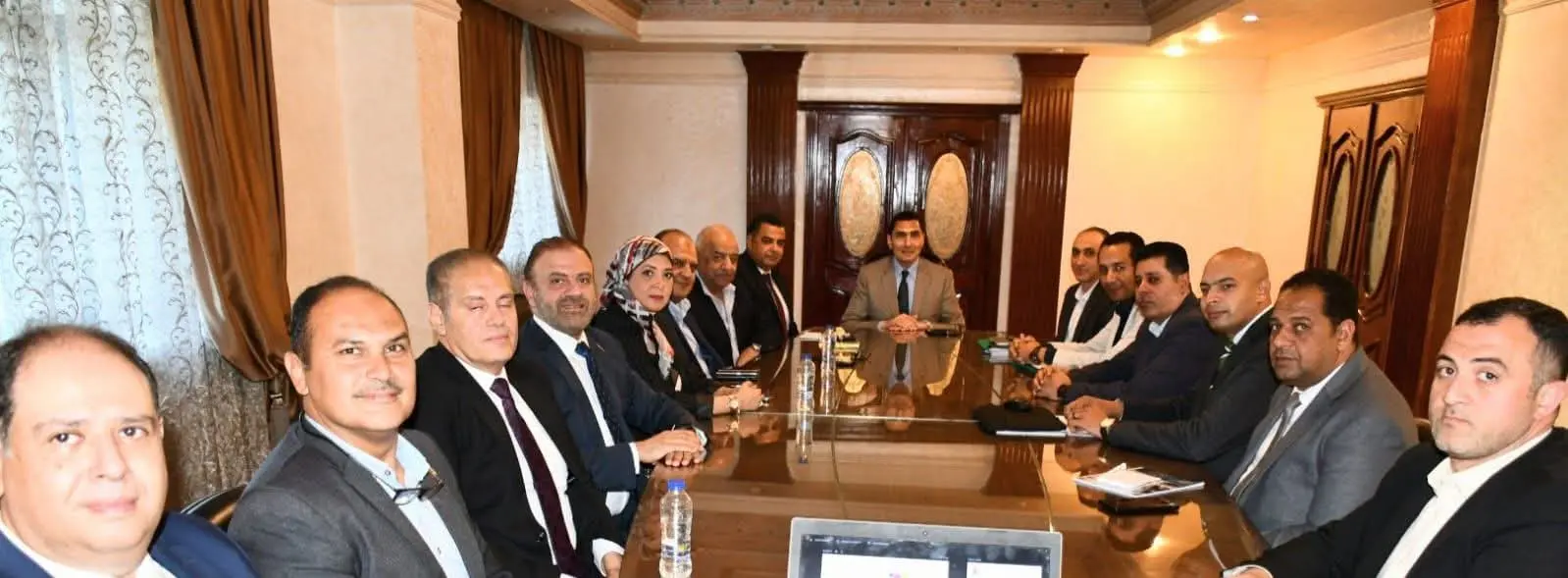 وزير الرياضة يعقد اجتماعًا مع الاتحاد المصري للقوس والسهم لمتابعة خطط العمل المستقبلية - 1000565646
