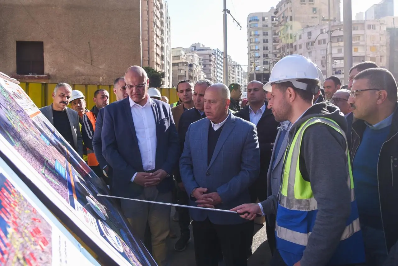 وزير النقل ومحافظ الإسكندرية يتابعان الانطلاقة التنفيذية لمشروع تطوير "ترام الرمل"