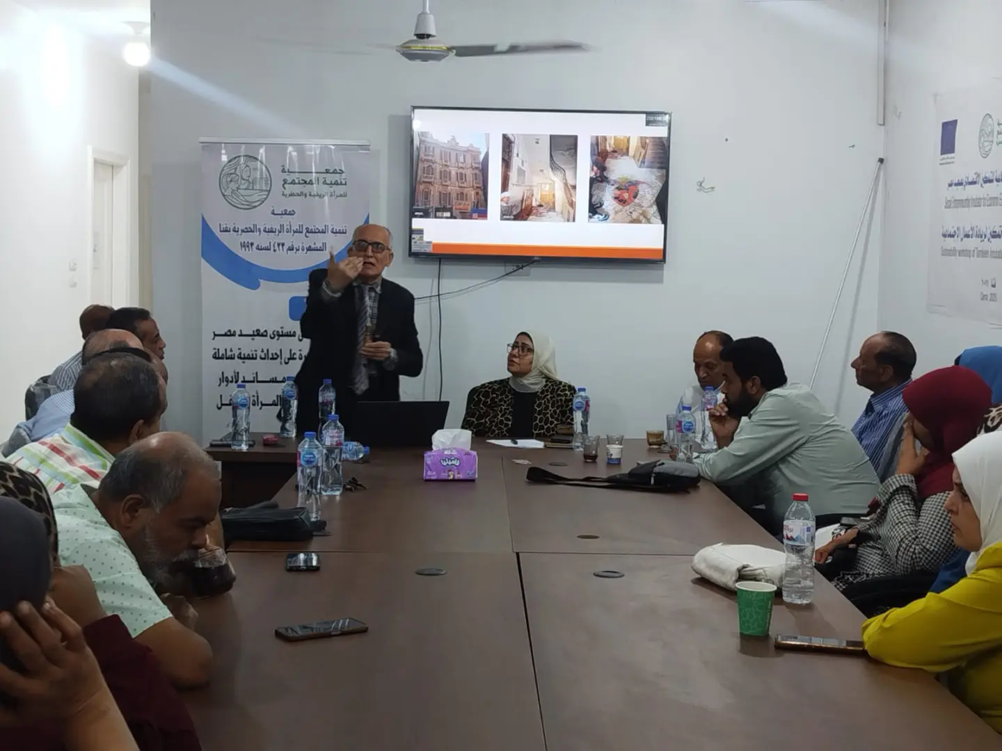 "المرأة الريفية" بقنا تحتضن ندوة حول التراث وتوصي بحماية المباني التاريخية - 1000566781