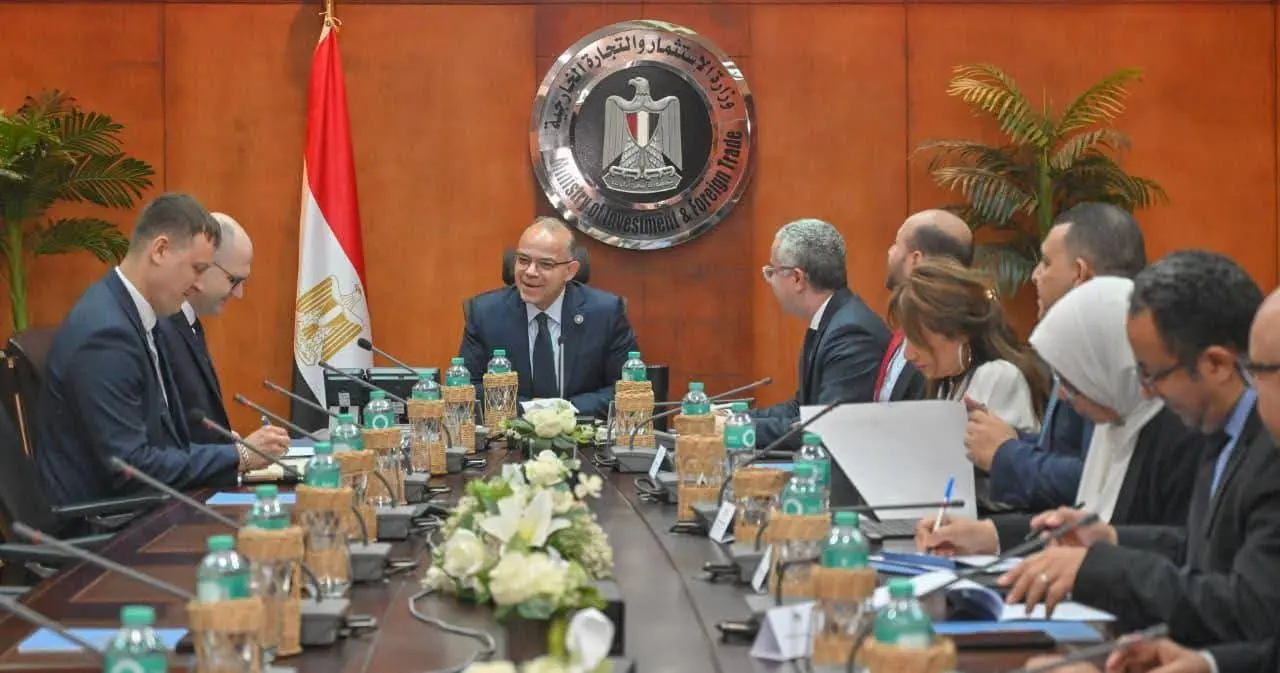 سفير بيلاروسيا بالقاهرة: السوق المصري بوابة استراتيجية.. ونسعى لدعم الحكومة لتطوير الخطوط الإنتاجية في مصر - 1000567549