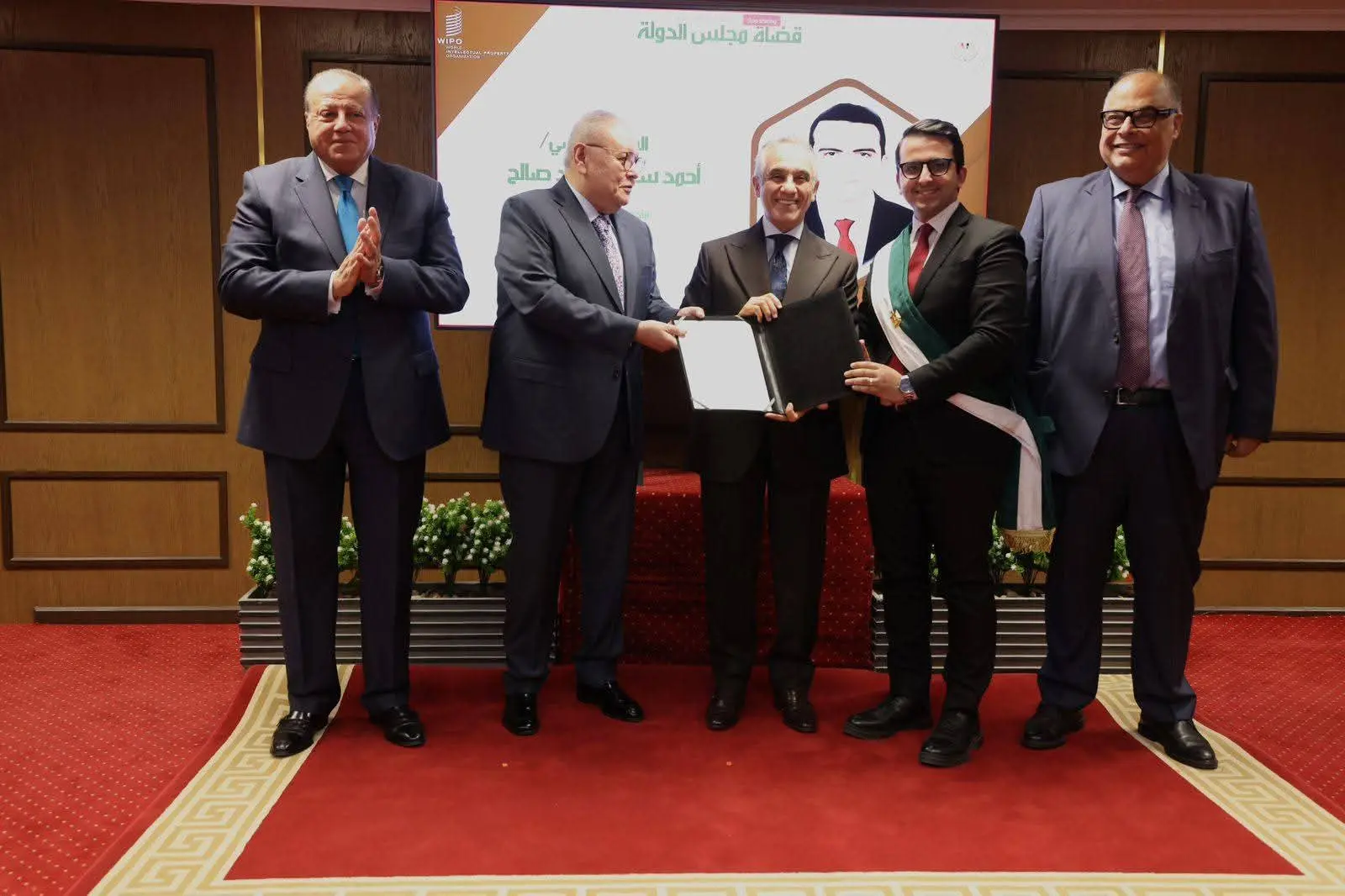 وزير العدل يكرم أوائل القضاة في دورة الملكية الفكرية بالتعاون مع “الويبو” - 1000569298