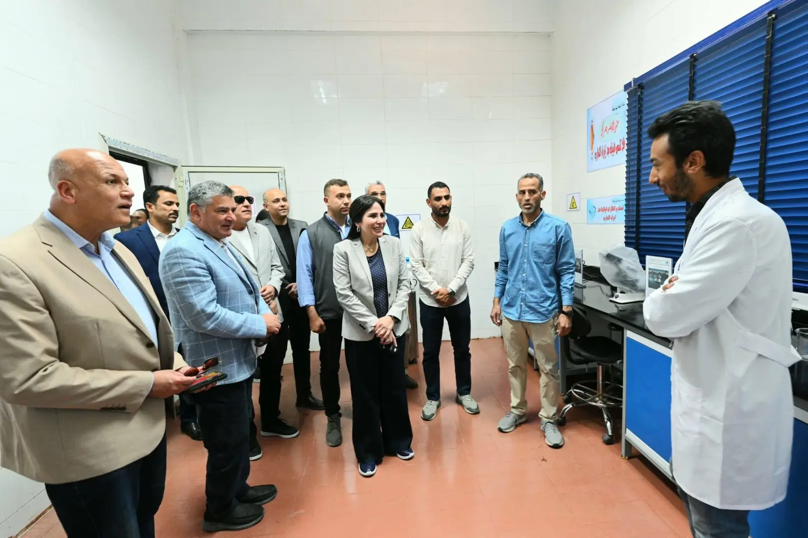 وزيرة الإسكان ومحافظ الأقصر يفتتحان مشروعات صرف صحي بمركز أرمنت ضمن المبادرة الرئاسية “حياة كريمة” - 1000569379
