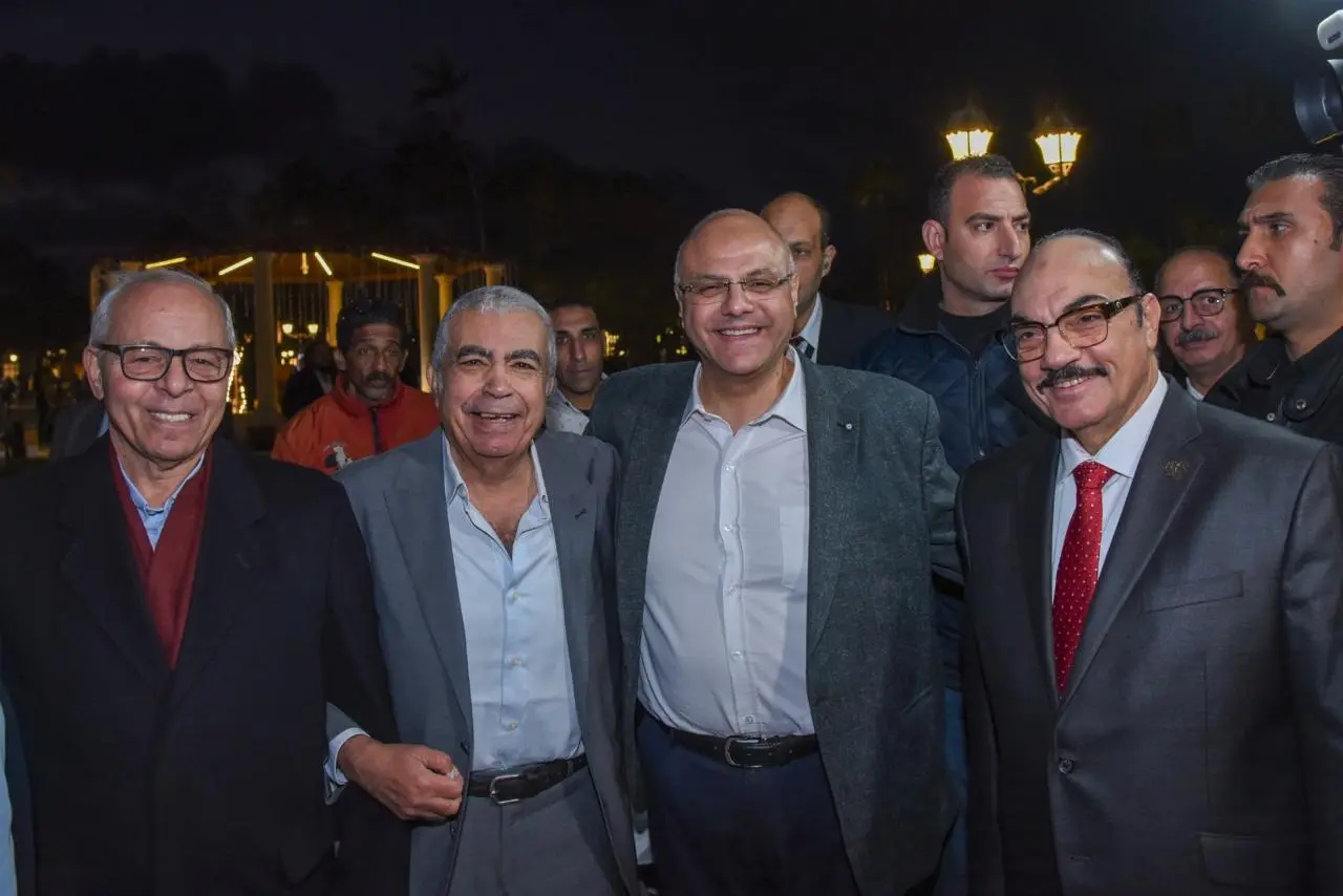 بحضور 7 آلاف شخص.. محافظ الإسكندرية يشارك في الإفطار الجماعي - 1000570054
