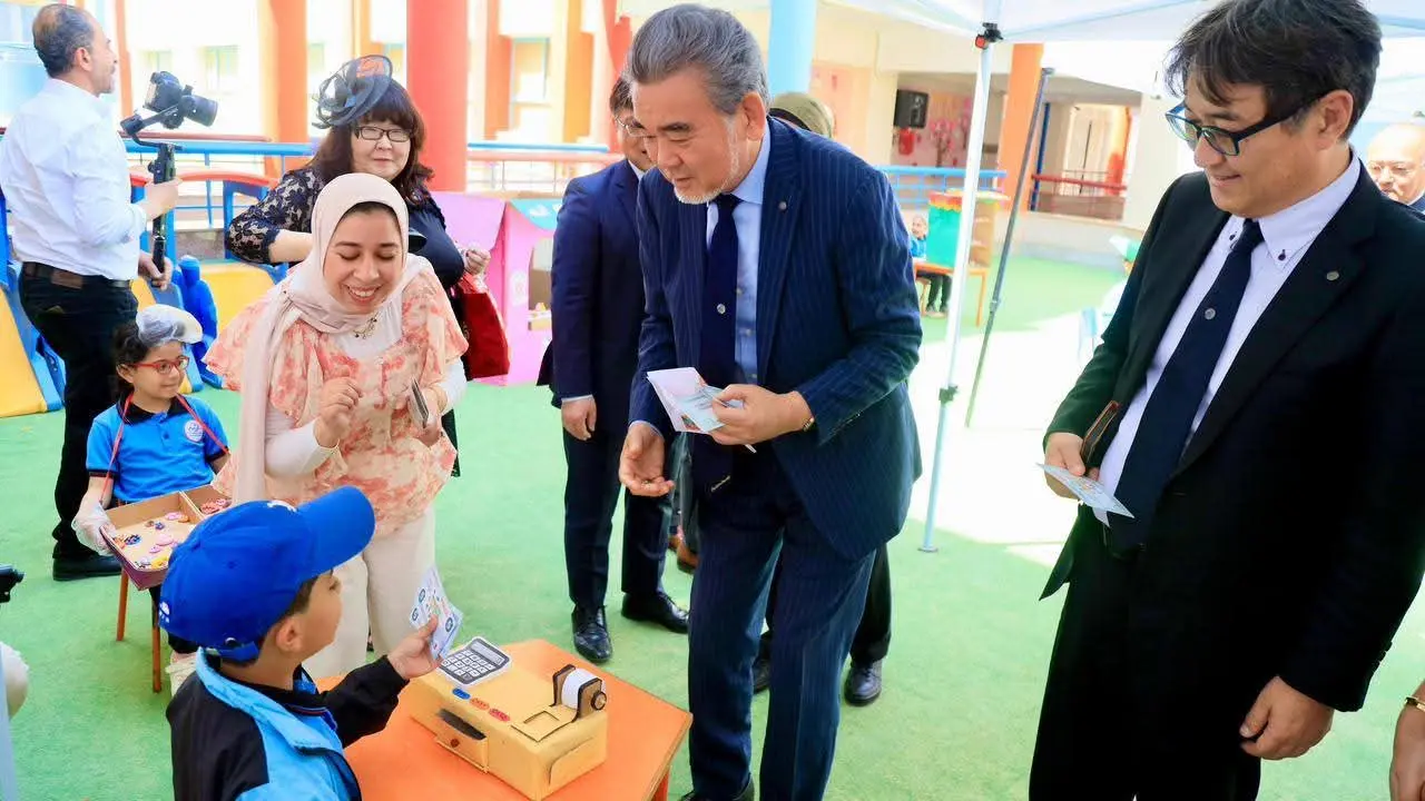 وزير التعليم ورئيس جامعة هيروشيما يتفقدان المدرسة المصرية اليابانية بالقاهرة الجديدة - 1000571825