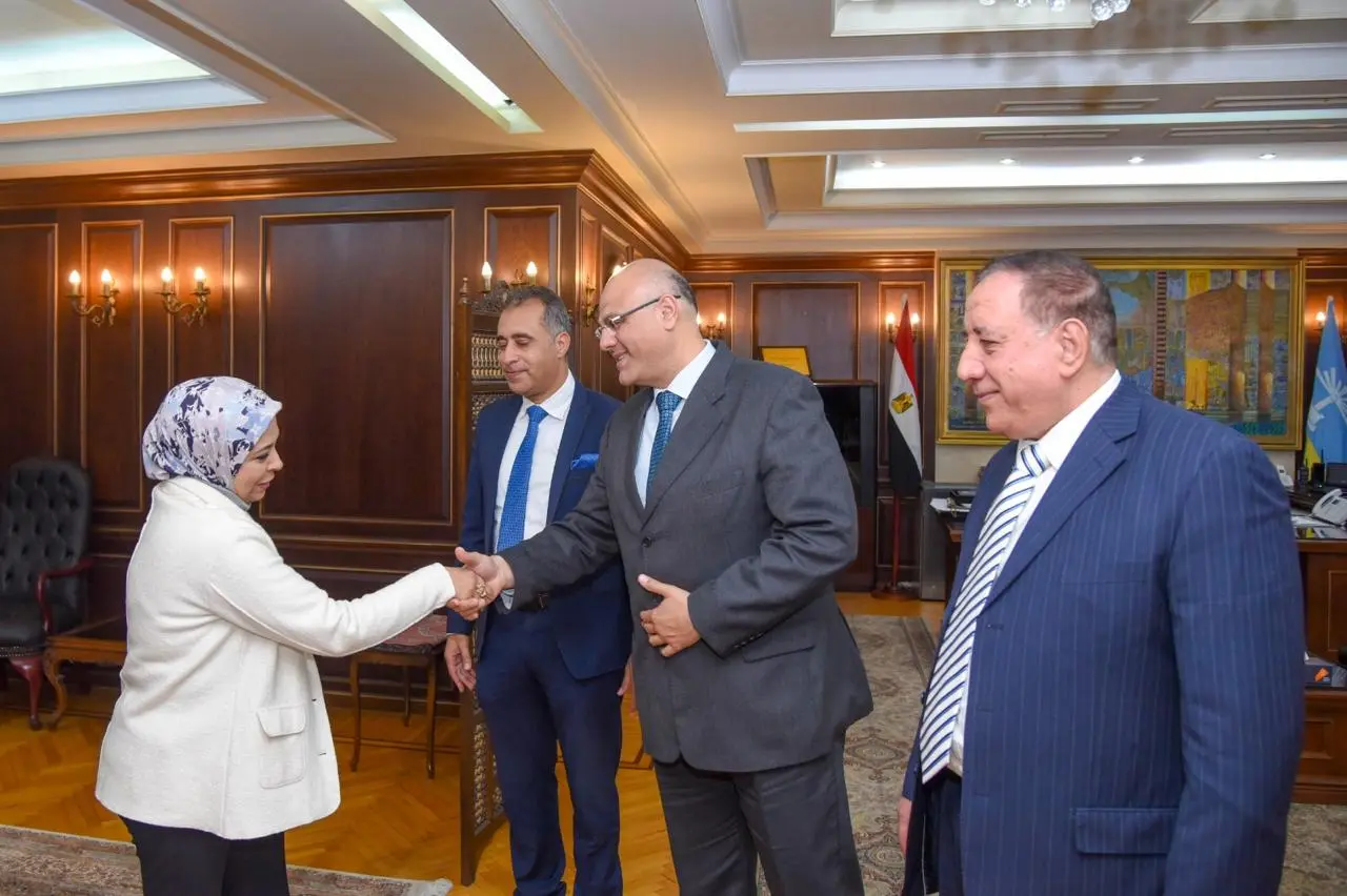 محافظ الإسكندرية يستقبل مجلس نقابة الصحفيين بالإسكندرية ويؤكد أهمية دور الإعلام في دعم جهود التنمية - 1000572021
