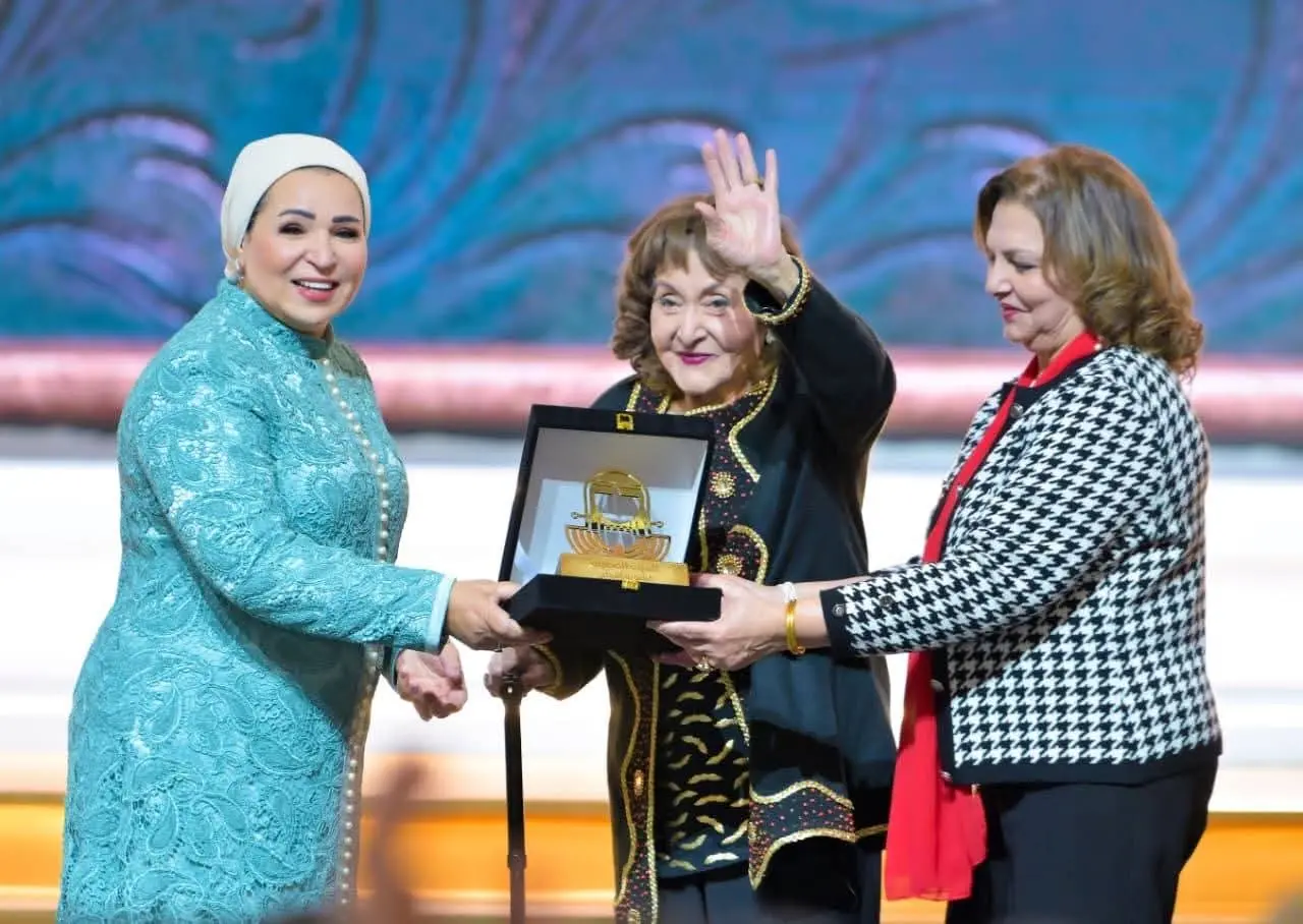 انتصار السيسي تكرم السيدات خلال احتفالية المرأة المصرية أيقونة النجاح - 1000572531