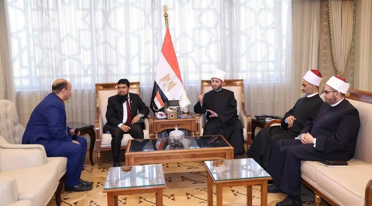 وزير الأوقاف يستقبل وفد جامعة المالديف الإسلامية لبحث تعزيز التعاون العلمي والدعوي - 1000572585