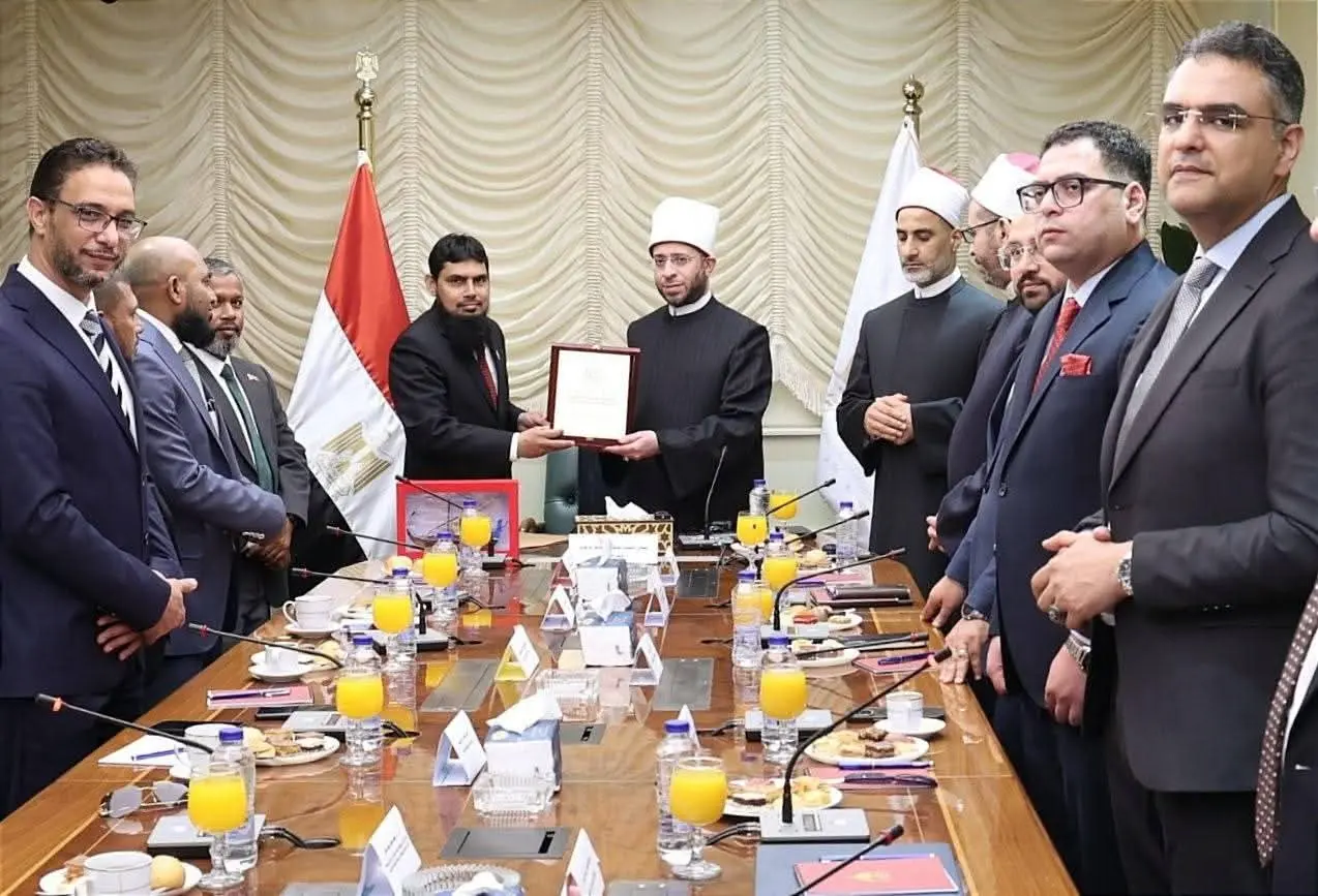 وزير الأوقاف يستقبل وفد جامعة المالديف الإسلامية لبحث تعزيز التعاون العلمي والدعوي - 1000572589