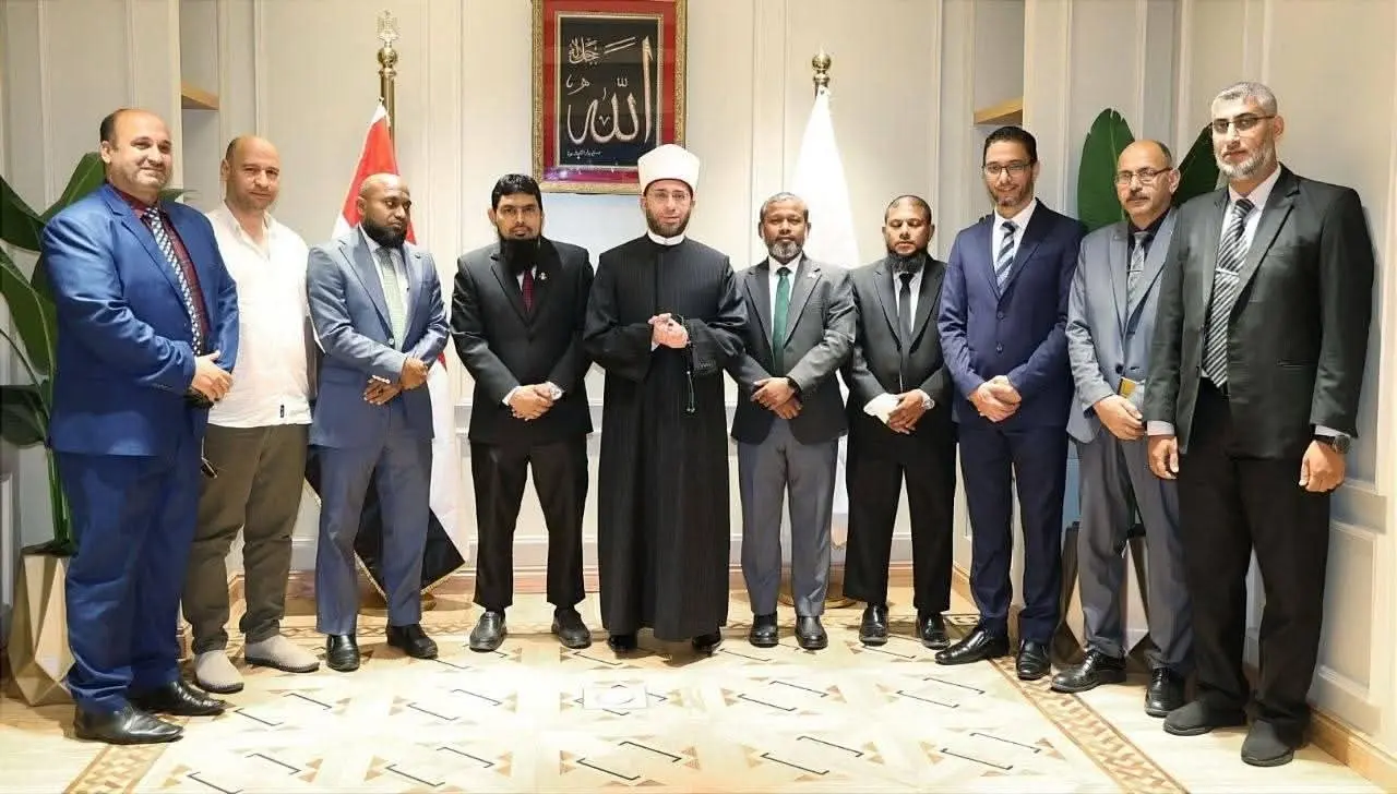 وزير الأوقاف يستقبل وفد جامعة المالديف الإسلامية لبحث تعزيز التعاون العلمي والدعوي - 1000572595