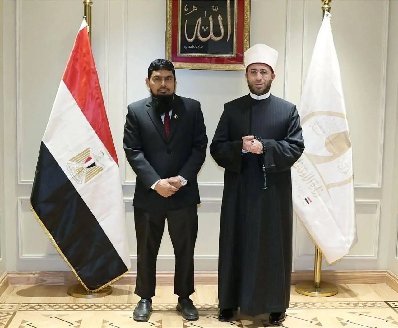 وزير الأوقاف يستقبل وفد جامعة المالديف الإسلامية لبحث تعزيز التعاون العلمي والدعوي - 1000572599