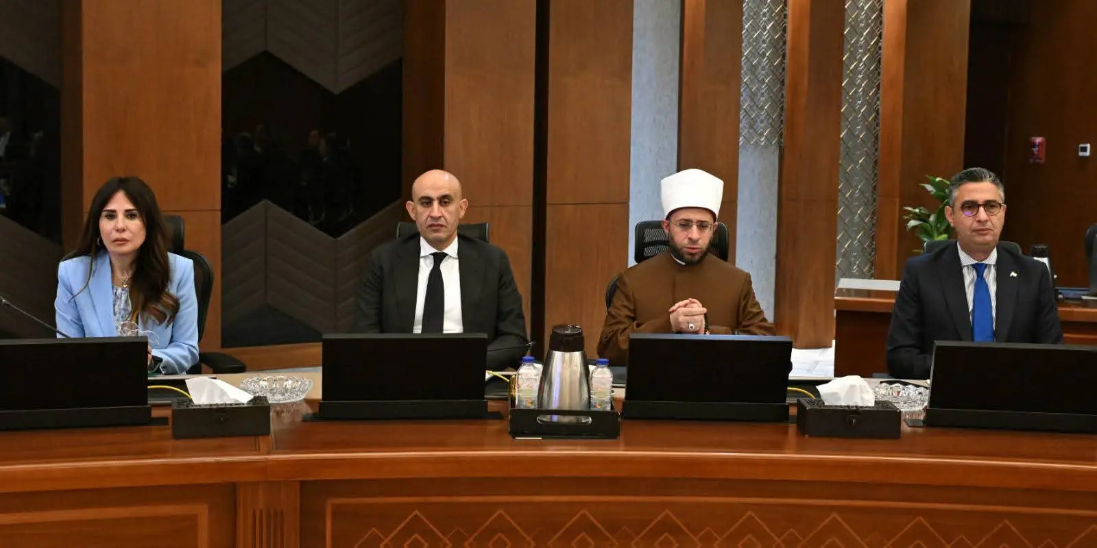 مدبولي: الدولة ماضية في خططها لتوطين مختلف الصناعات في مصر وزيادة الاستثمارات - 1000574361