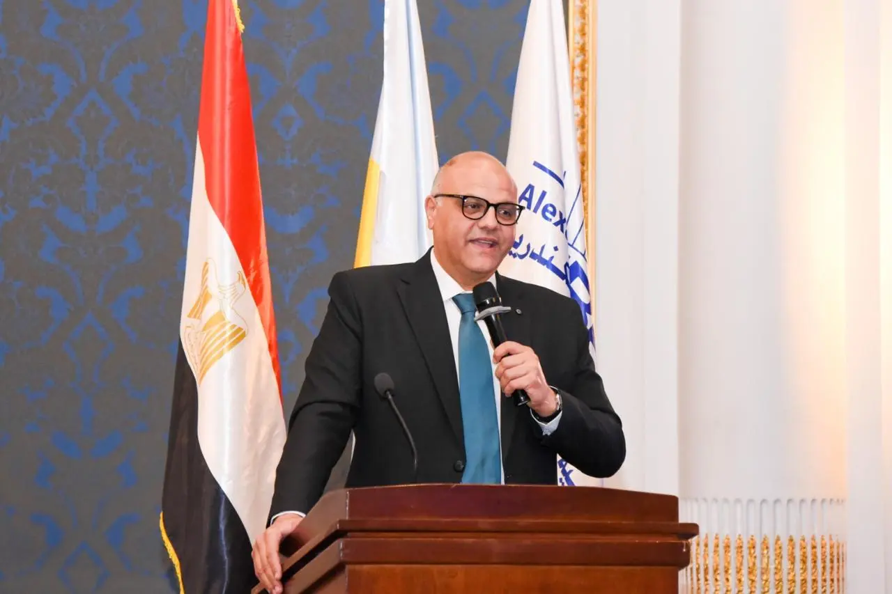 محافظ الإسكندرية: حريصون على دعم الاستثمار والشراكة مع قطاع الأعمال لدفع عجلة التنمية - 1000575544