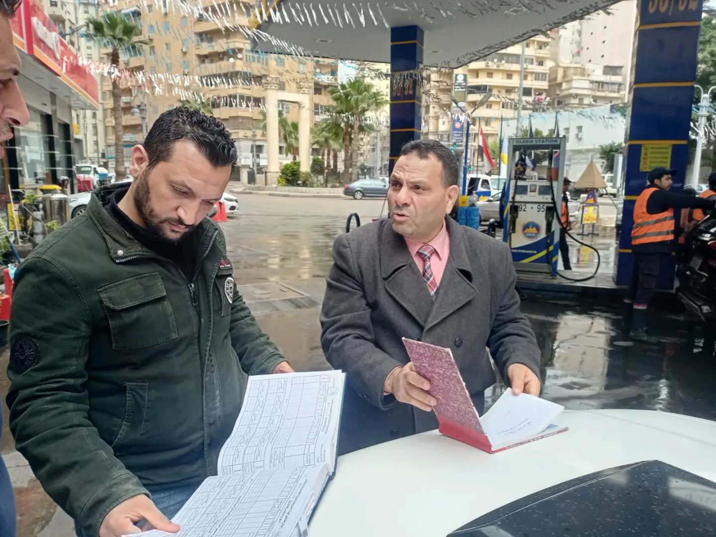 حملات مكثفة لتموين الإسكندرية لضبط الأسواق ترصد مخالفات بالمخابز - 1000577745