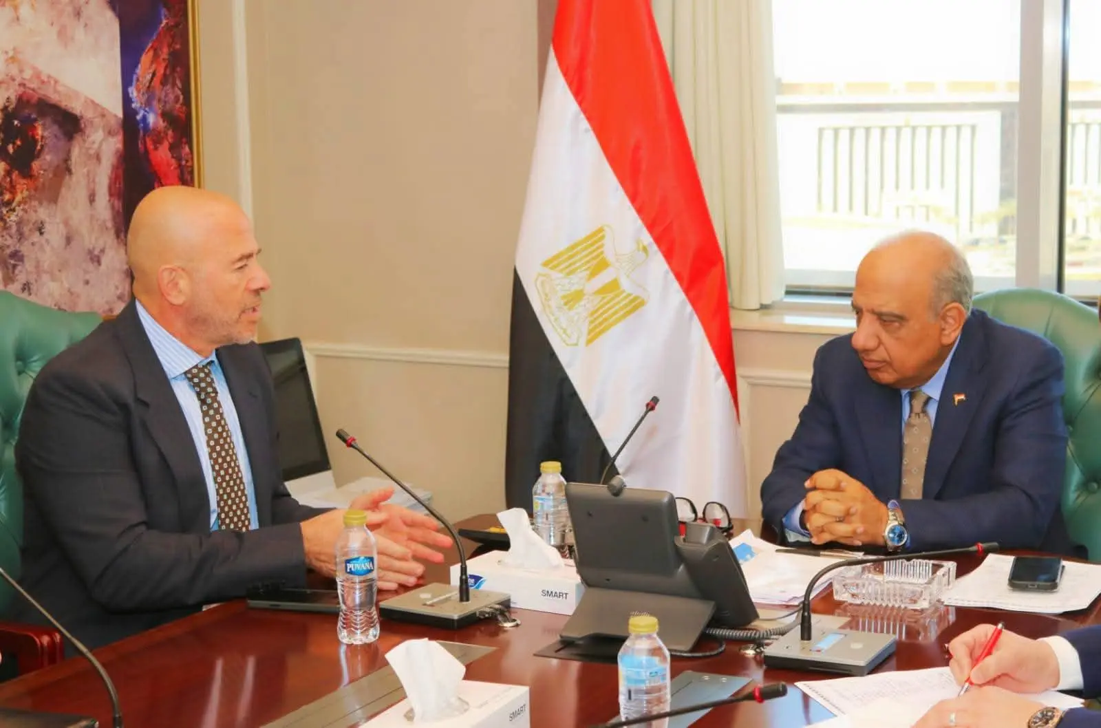 وزير الكهرباء يبحث آليات توفير الطاقة لمشروع مركز عالمي للبيانات مع مجموعة “إنكوم” - 1000580502
