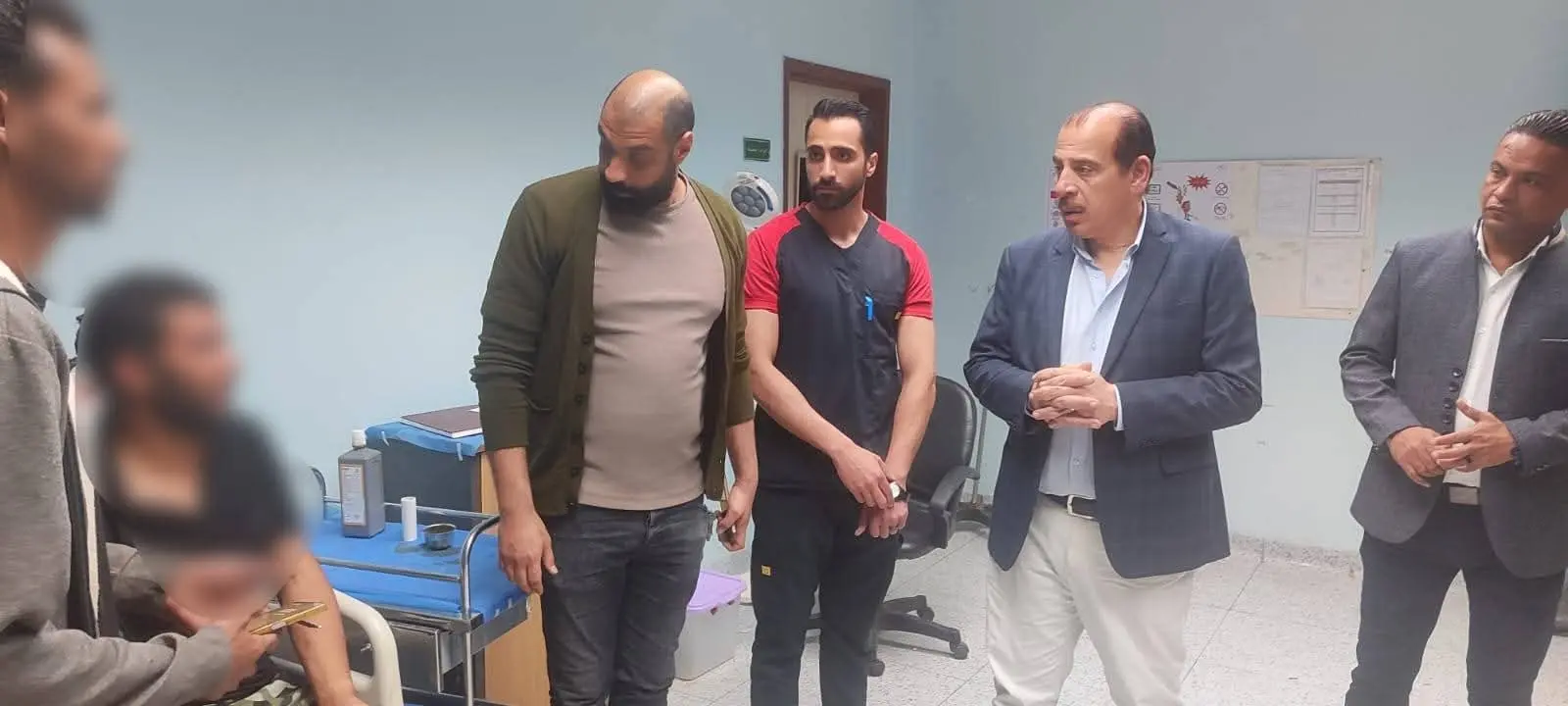 نائب وزير الصحة يُحيل مدير مركز التبين ومدير المنطقة الطبية والفريق الإشرافي للتحقيق - 1000580539