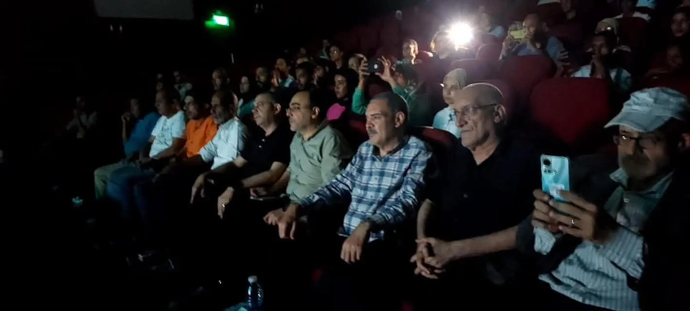 "مقبرة الشموع" و"لعبة الخروج" ضمن عروض نوادي المسرح بقصر ثقافة قنا - 1000580739