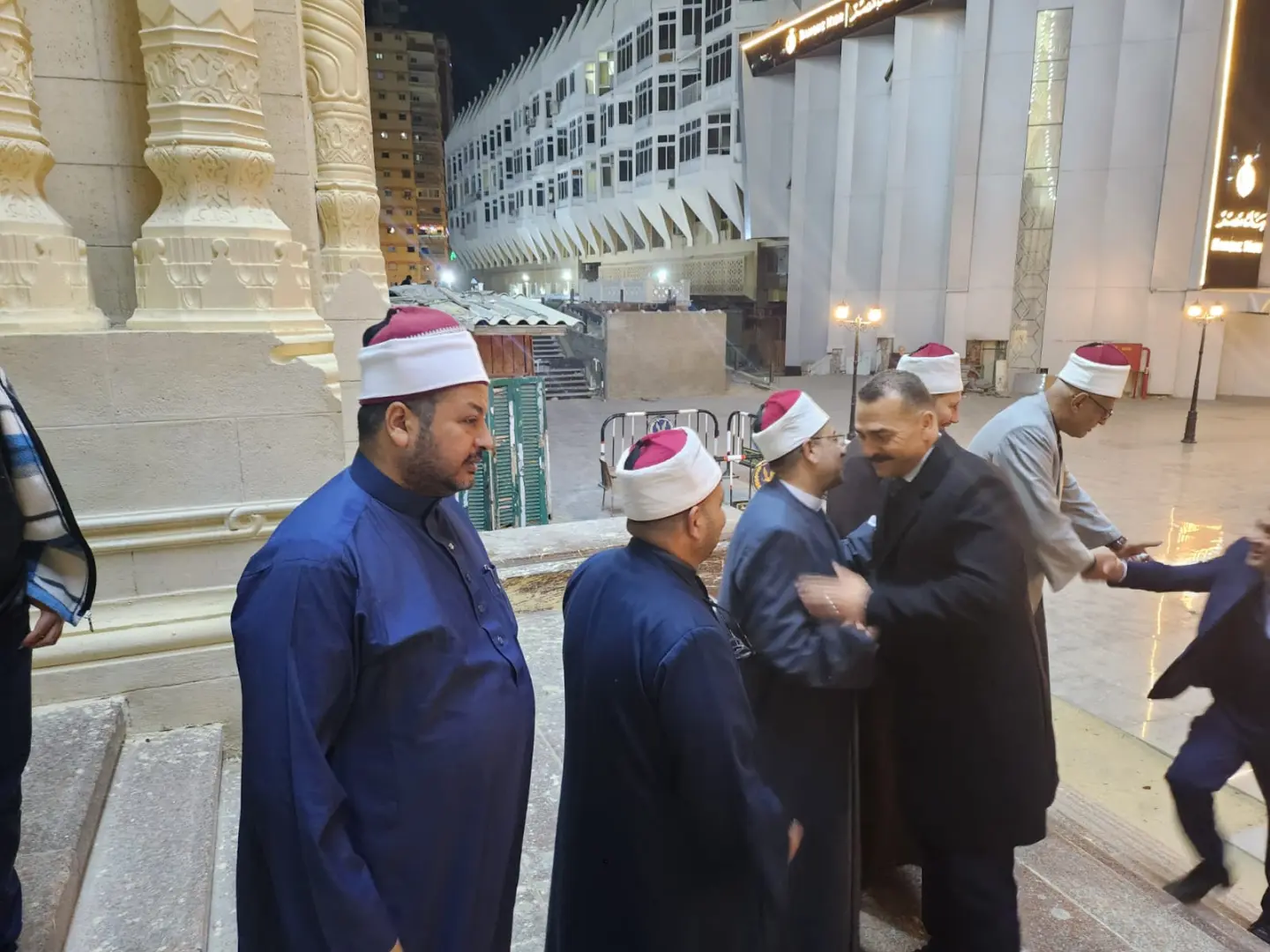 مديرية أوقاف الإسكندرية تحتفل بليلة القدر بمسجد سيدي أبي العباس المرسي بحضور قيادات تنفيذية ودعوية - 1000580932