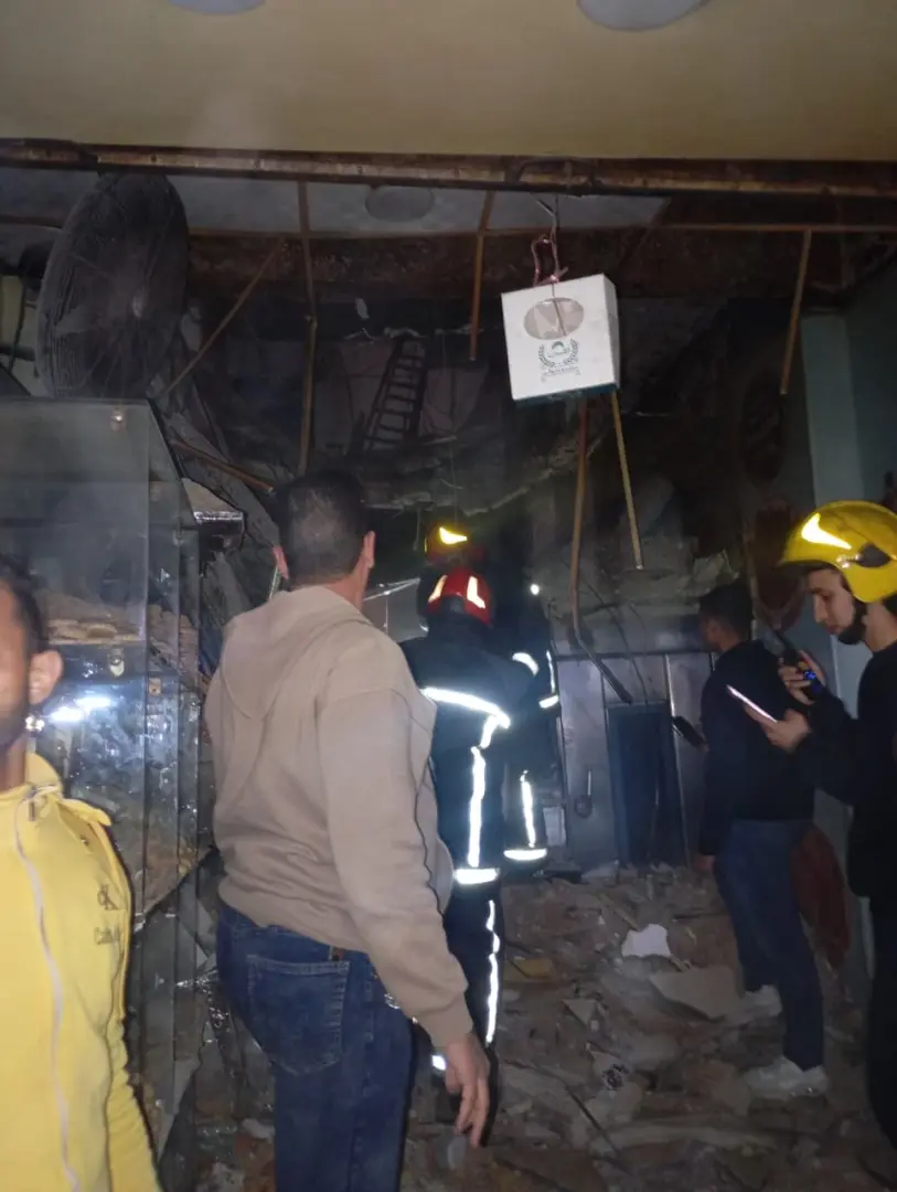 سقوط سقف مخبز داخل عقار بمنطقة البيطاش بحي العجمي - 1000581138