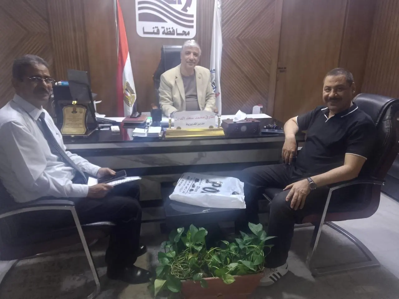 وكيل تعليم قنا يناقش استعدادات امتحانات نهاية العام الدراسي - 1000582259