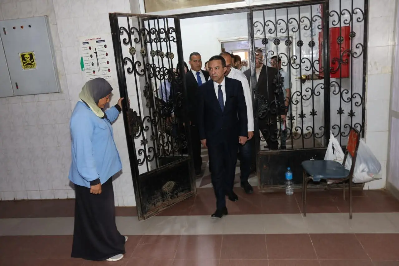 تركوا العمل دون إذن.. إحالة 41 طبيبًا وممرضًا بمستشفى سرس الليان للتحقيق - 1000582643