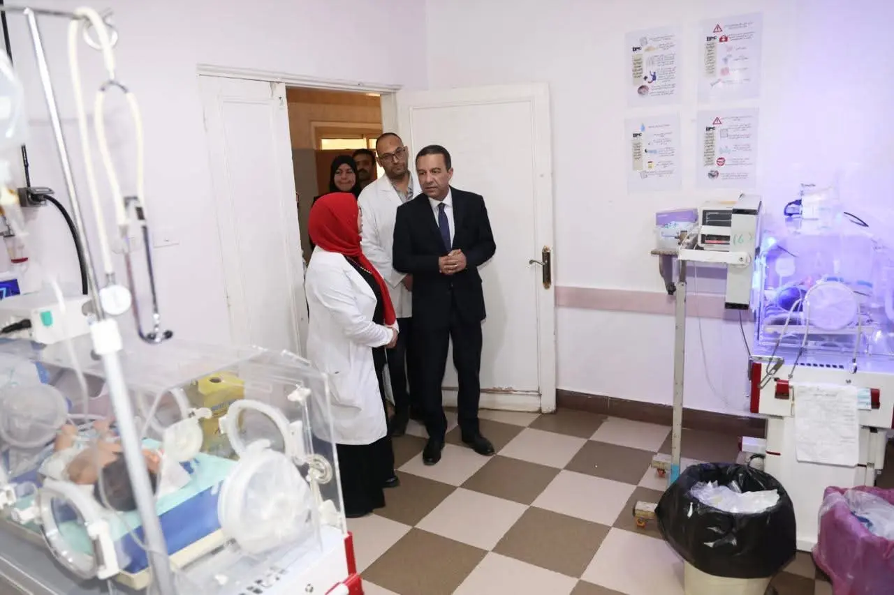 تركوا العمل دون إذن.. إحالة 41 طبيبًا وممرضًا بمستشفى سرس الليان للتحقيق - 1000582644