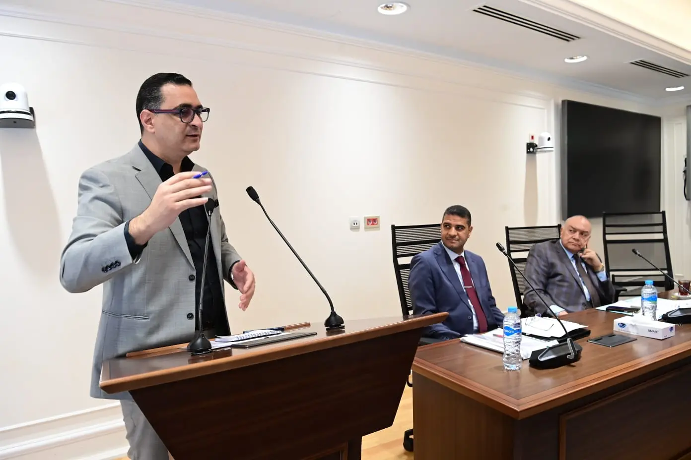"نقل النواب" تناقش طلب إحاطة بشأن طريق المنصورة دكرنس.. والحكومة ترد - 1000584672